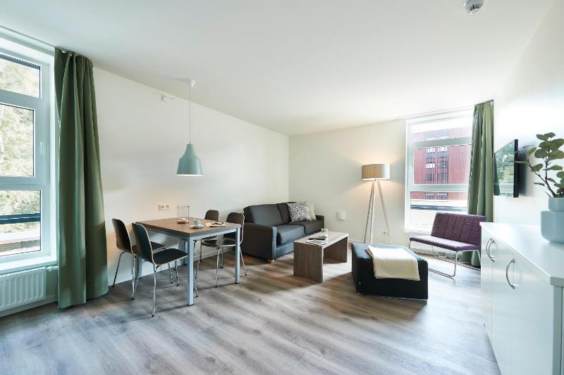 Superior Apartment image 3