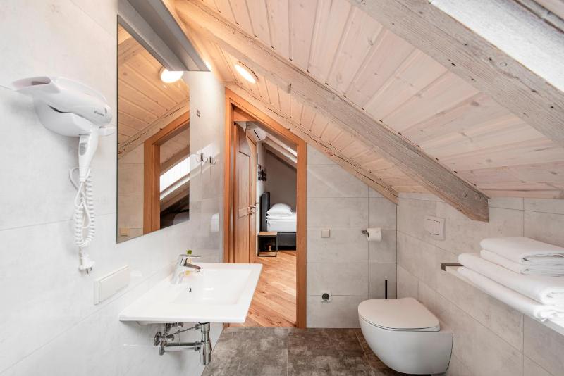 Small attic rooms in Kaunas old town - image 6