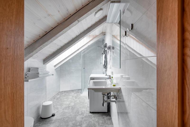 Small attic rooms in Kaunas old town - image 13