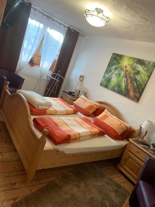 Double Room image 4