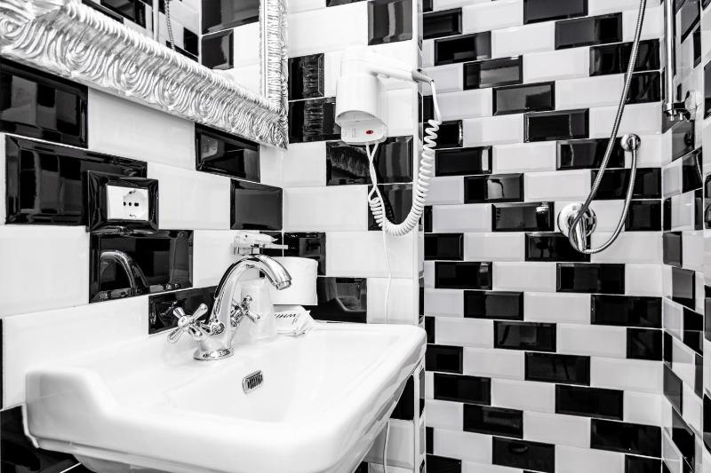 Superior Double Room image 4