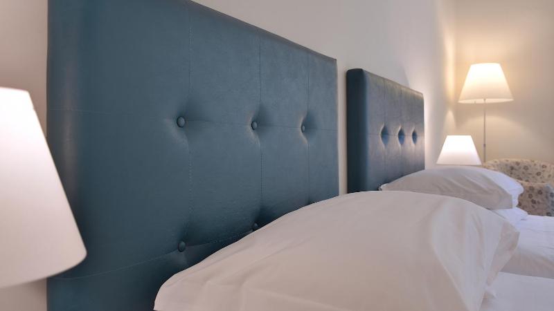 Double Room with Two Single Beds image 3