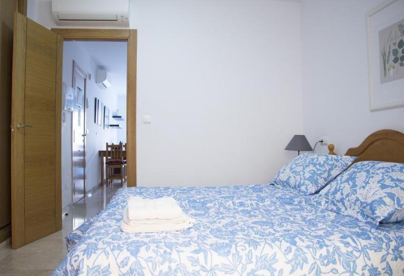 Room #1733413 image 3