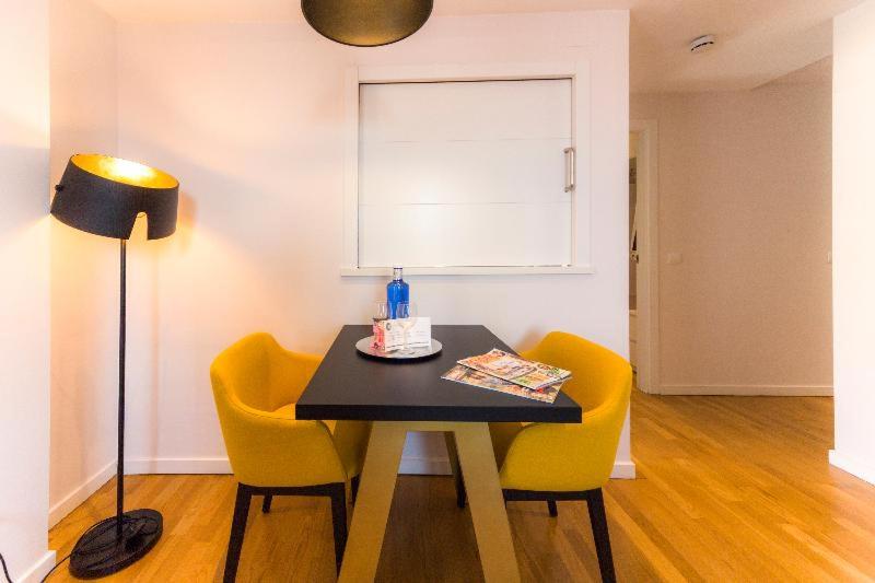 Deluxe King Studio image 4