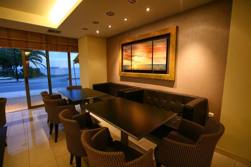 Hotel Flisvos - image 10