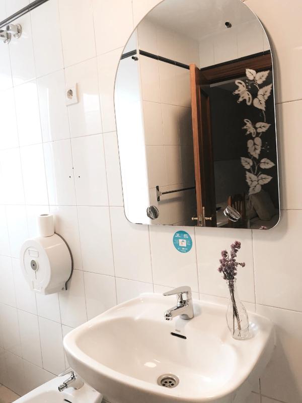 Double Room with Private Bathroom image 3