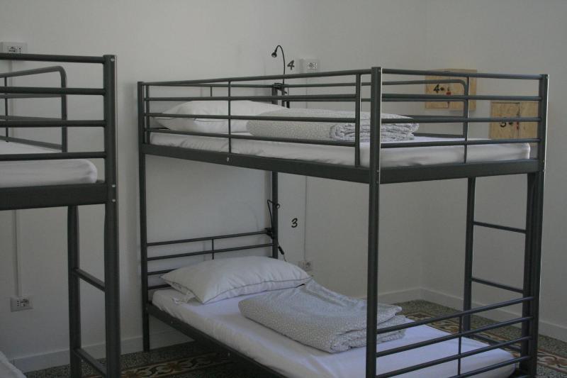 Bed in 4-Bed Mixed Dormitory Room image 2