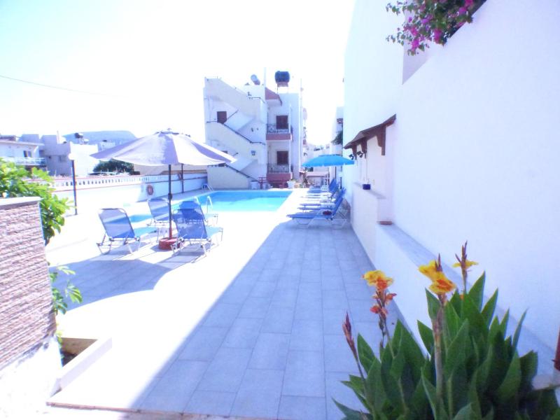 Eleni Apartments - image 2