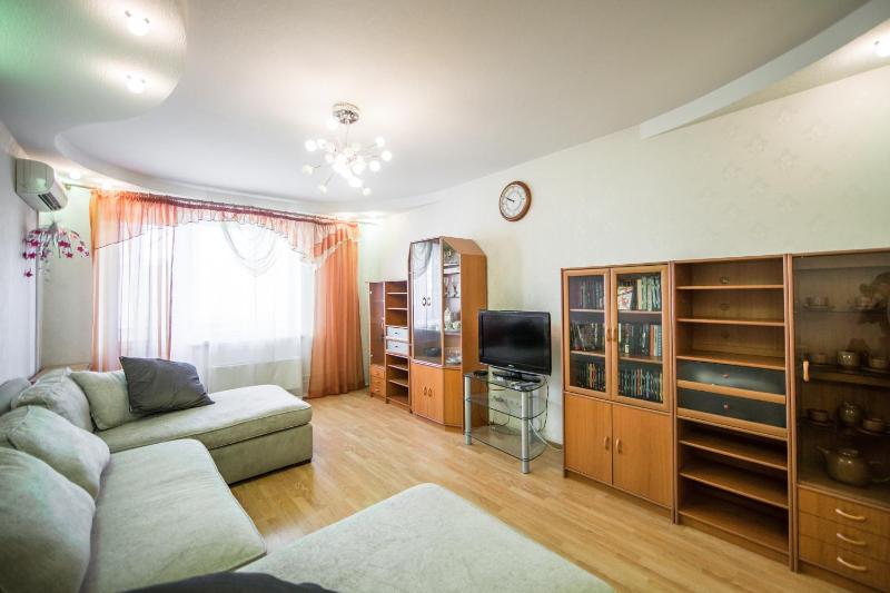 Three-Bedroom Apartment image 3