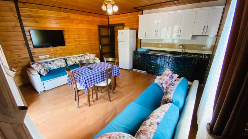 One-Bedroom Apartment with Direct Lake View and Balcony image 2