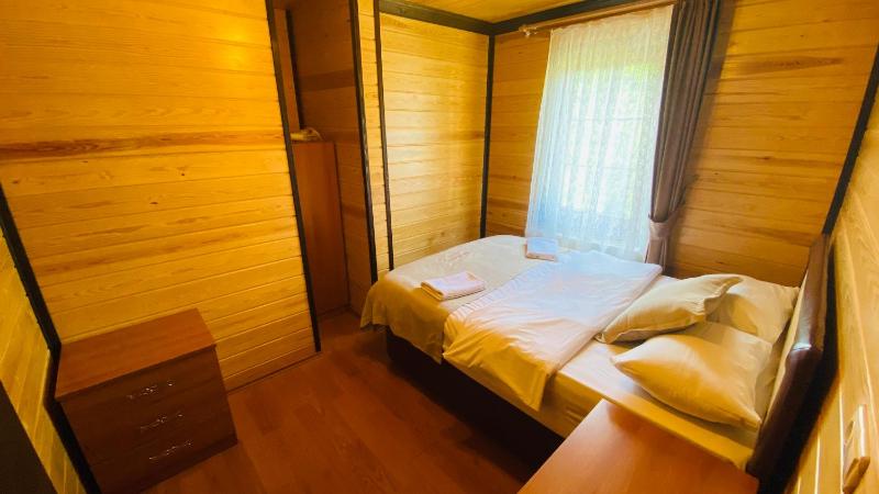 Two-Bedroom Apartment with Lake View and Balcony (6 Adults + 1Child) image 3
