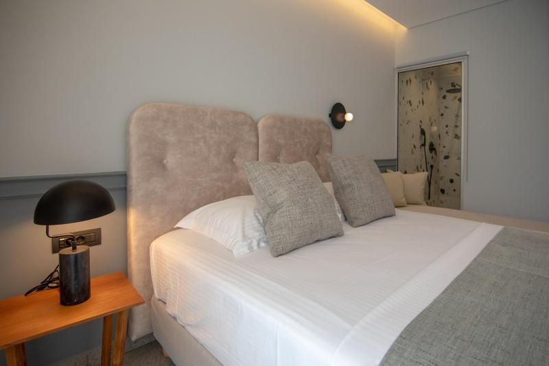 Charisma Boutique Hotel - image 49