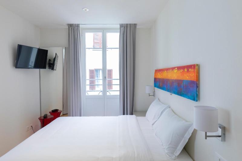 Lac Hotel - image 5