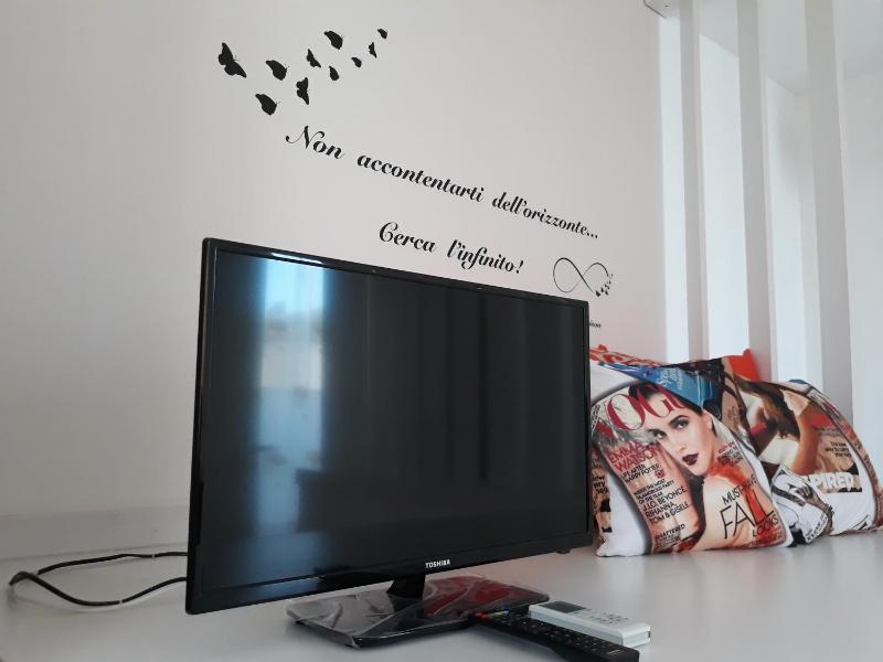 One-Bedroom House image 2