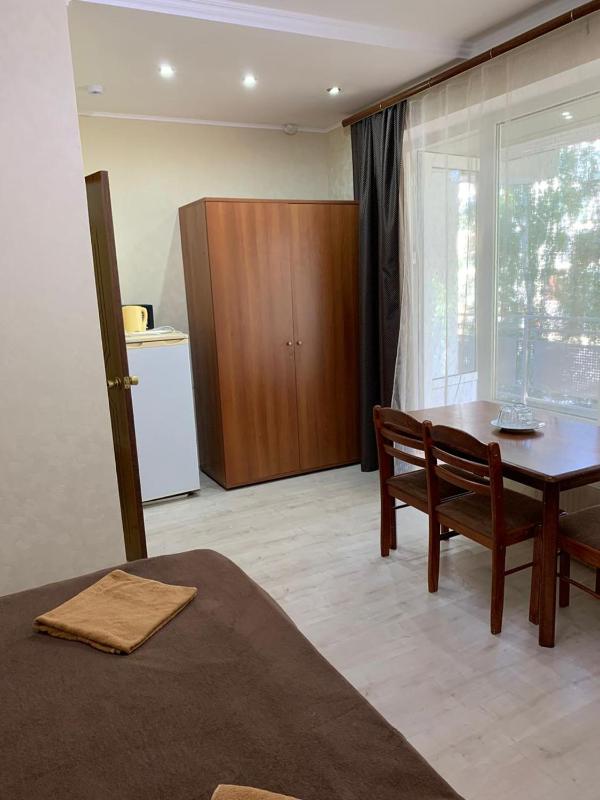 Double Room image 3
