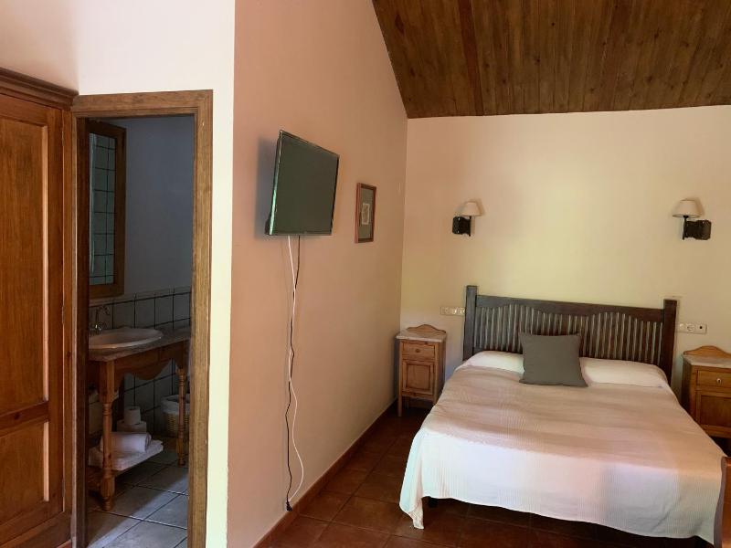 Superior Double Room image 3