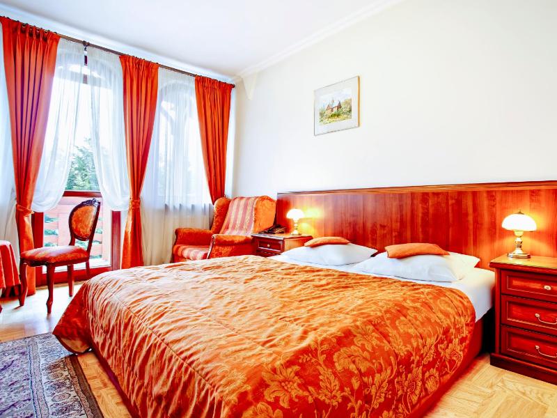 Standard Triple Room image 3