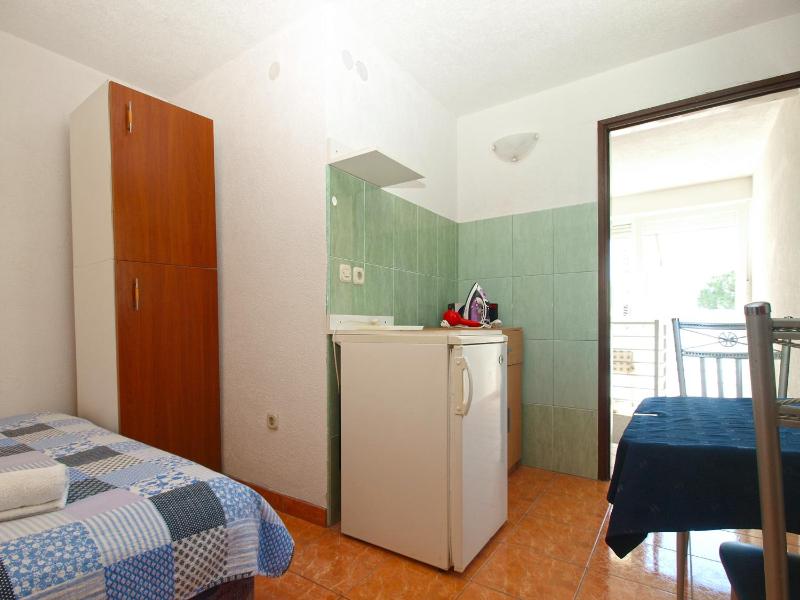 Apartment Lavender 700 - image 16