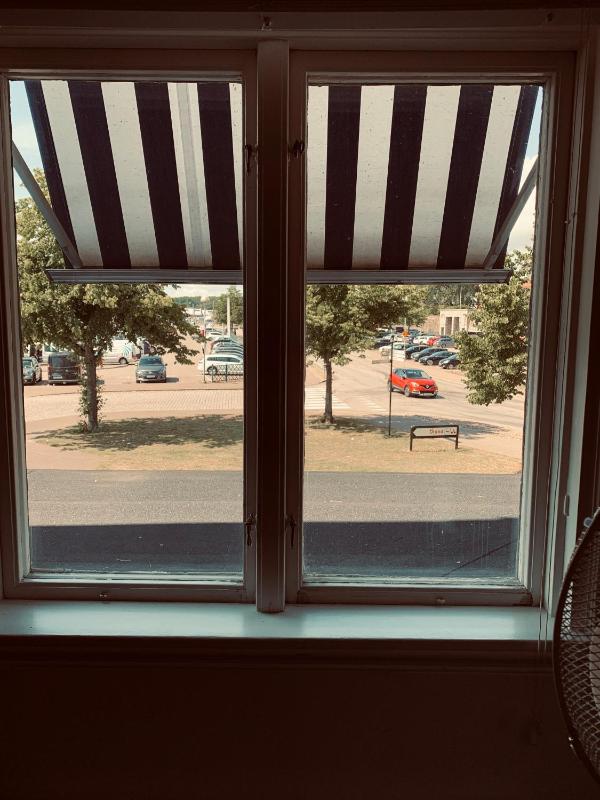 Deluxe Double or Twin Room with City View image 4