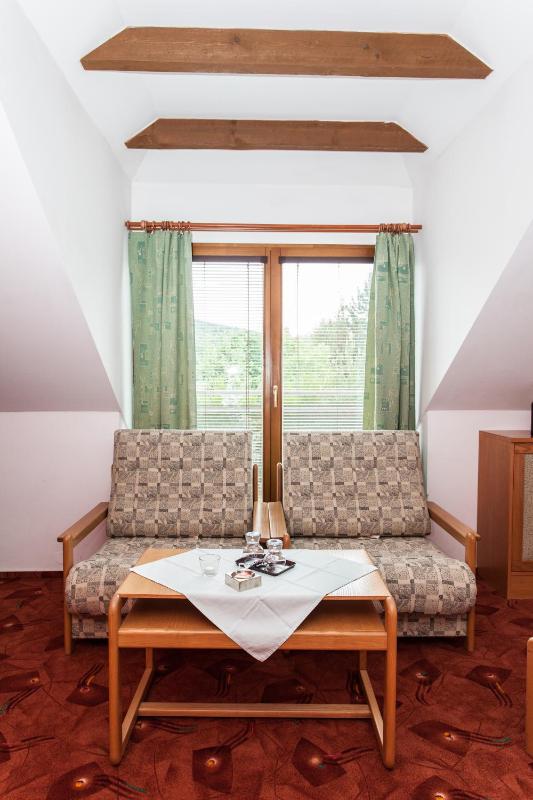Double Room image 2