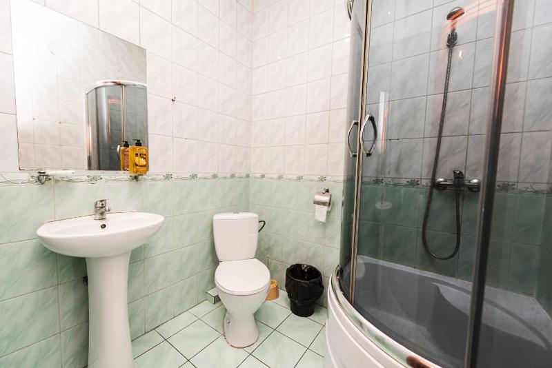 Standard Triple Room image 3