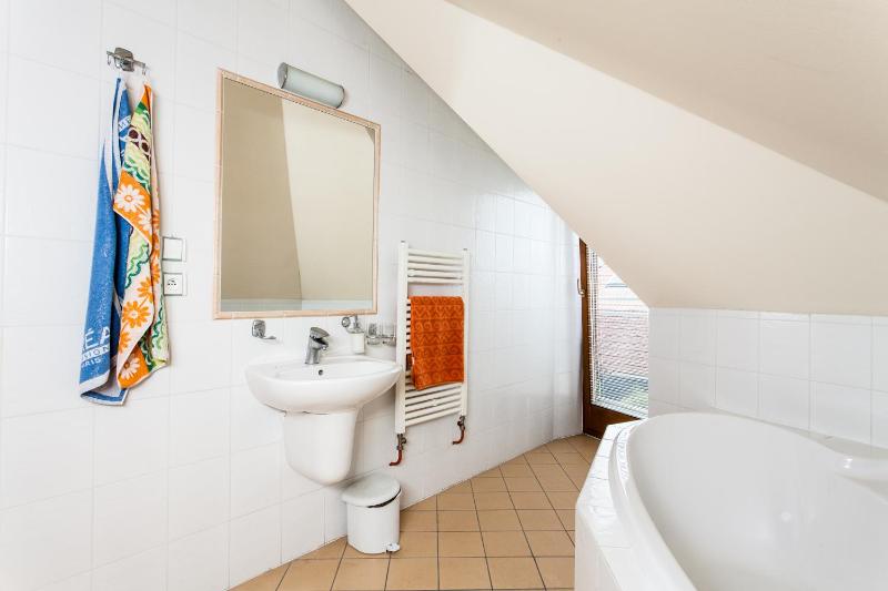Double Room image 3