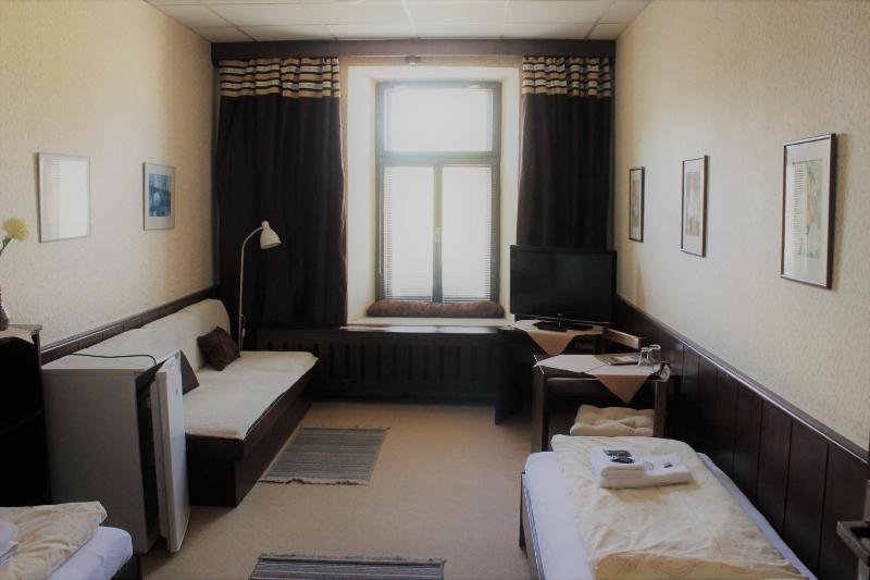 Double or Twin Room image 2