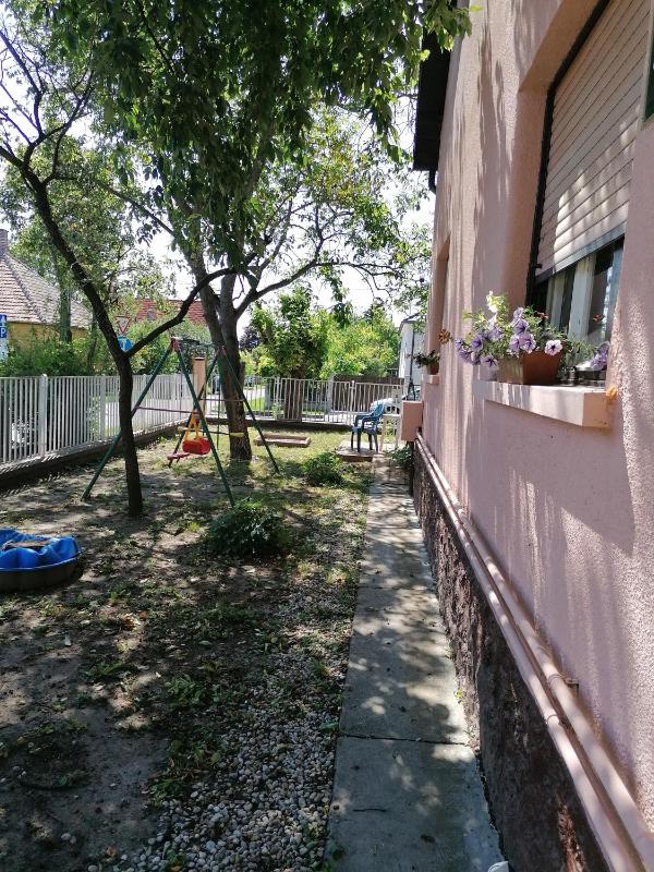 Apartment with Garden View image 3
