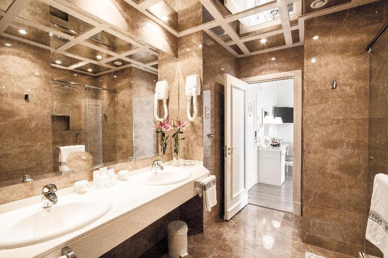 Room #47317528 image 2