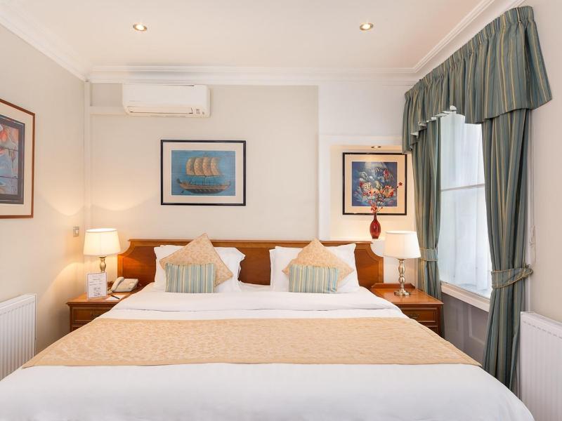 Standard Double Room image 1