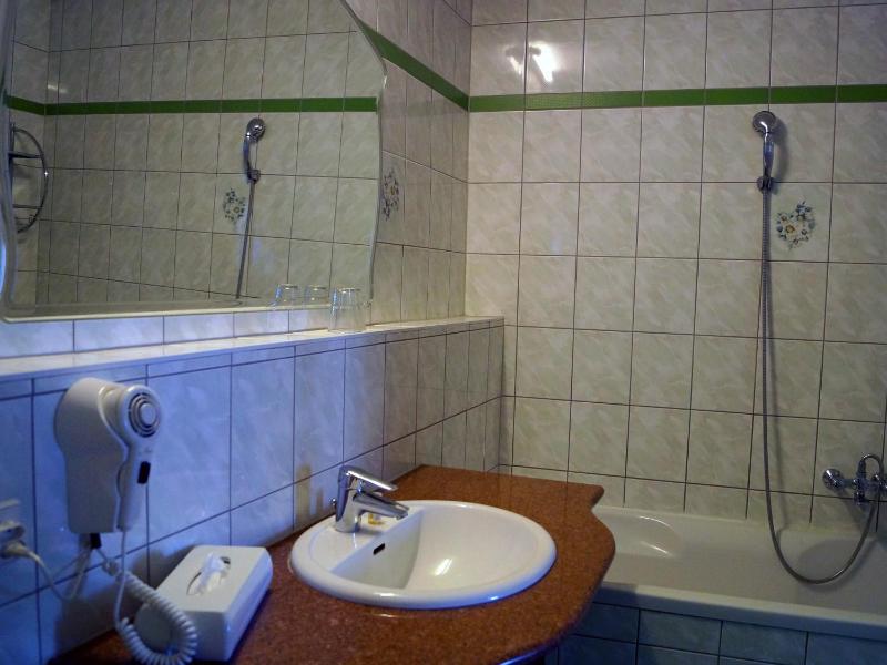 Two-Bedroom Suite image 3