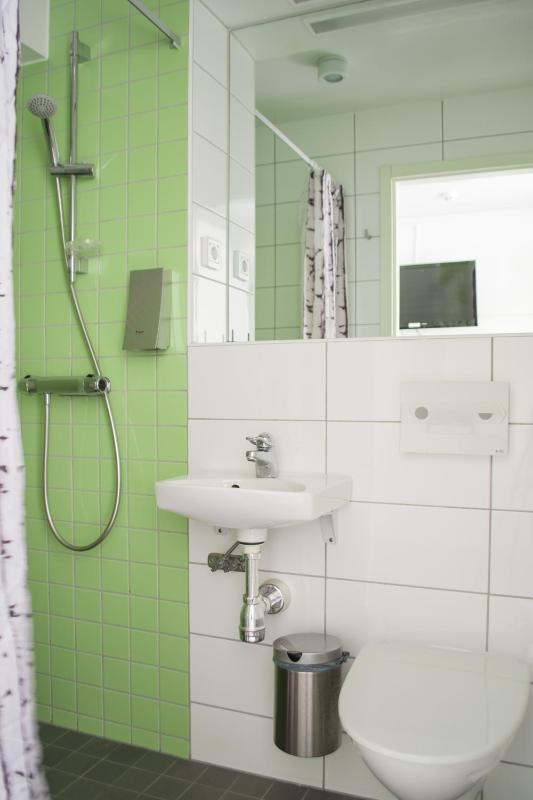 Quadruple Room with Private Bathroom image 3