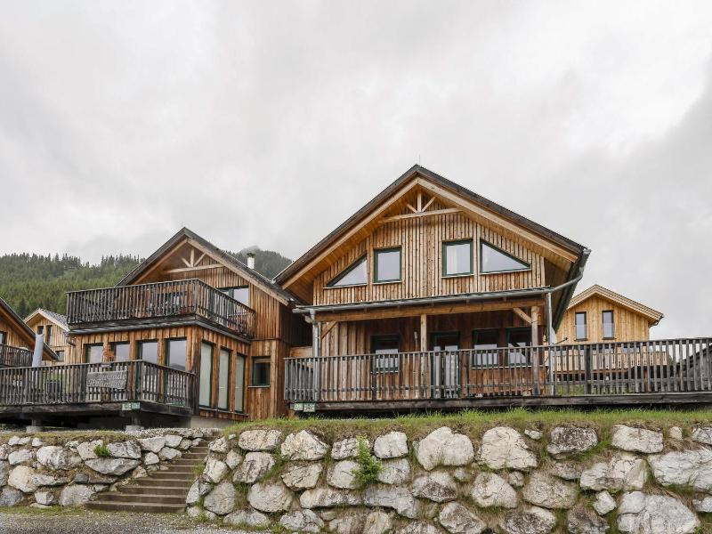 Three-Bedroom Chalet image 1
