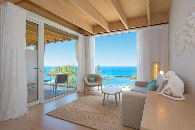 Room #17605231 image 2