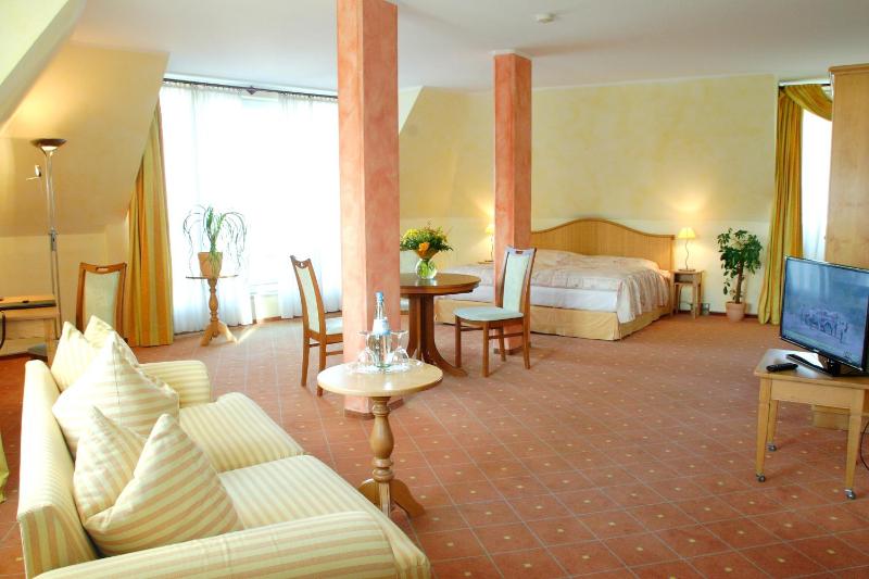 Triple Room image 2