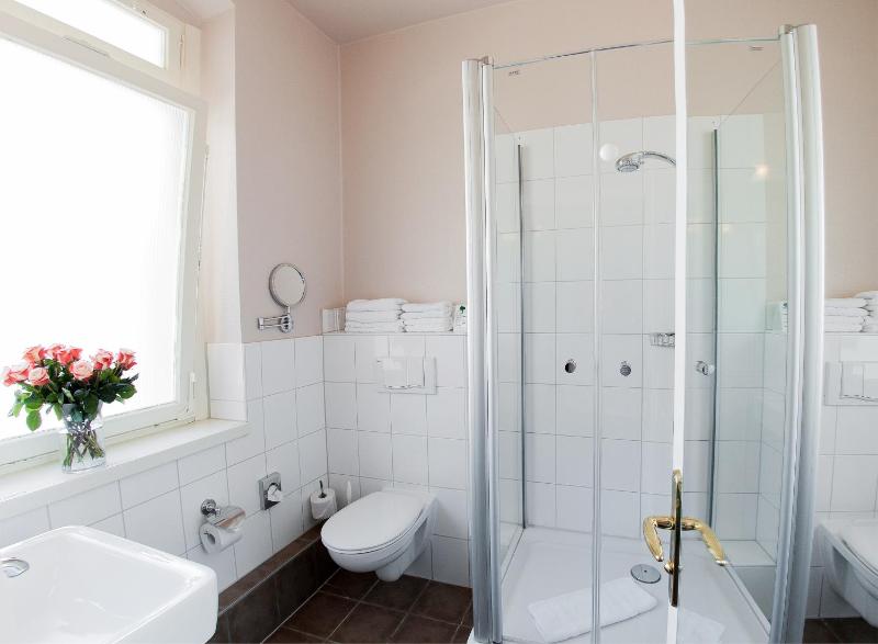 Superior Apartment with Balcony image 3