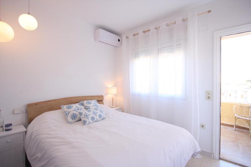 Apartamento Dúplex Aldebaran by costablancarent - image 33