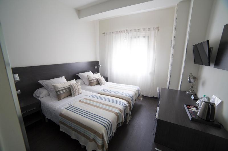 Hostal Cabo Mayor - image 2