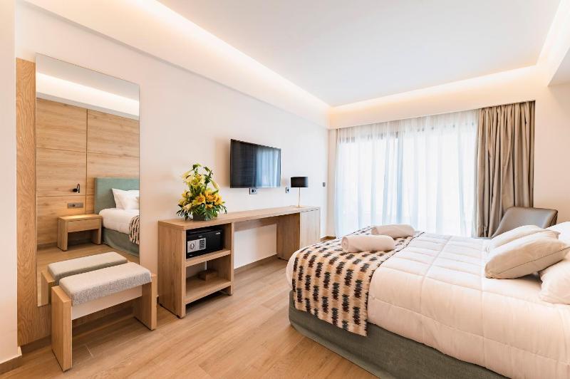 Superior Double Room image 1