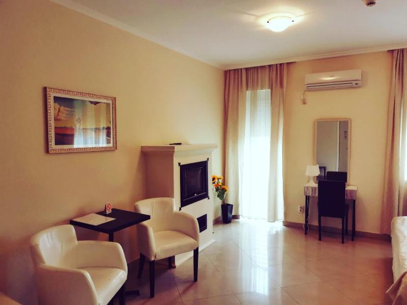 Triple Room image 4