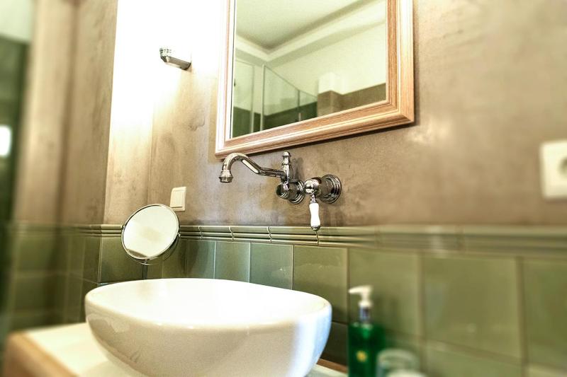 Suite image 2