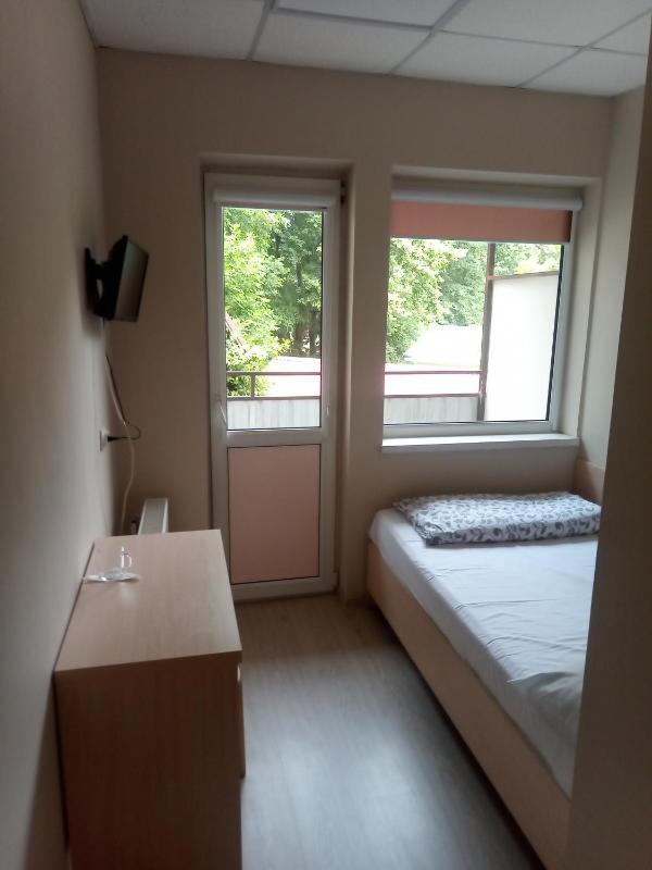  Double Room with Balcony image 3