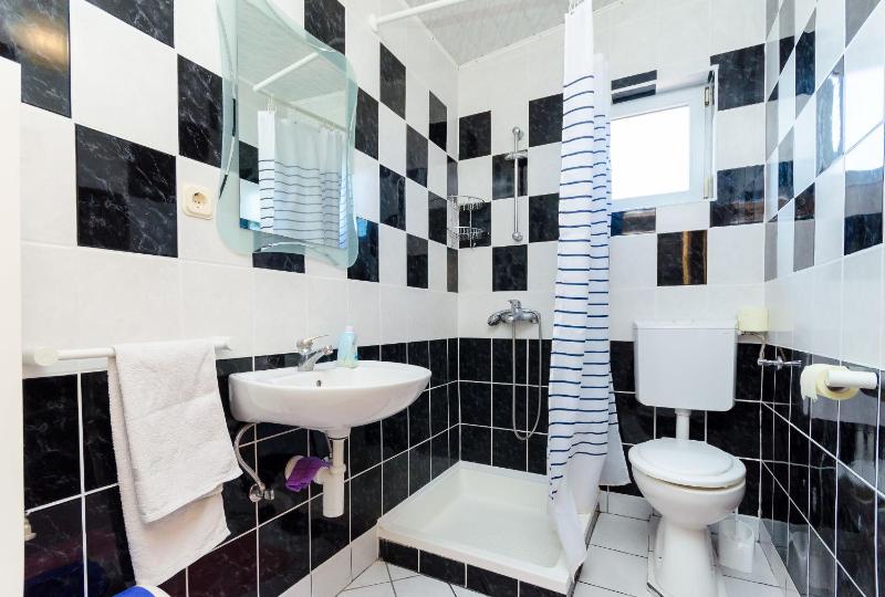 Two-Bedroom Apartment with Terrace image 3