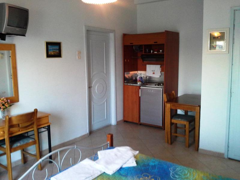 Economy Studio (2 Adults) image 2