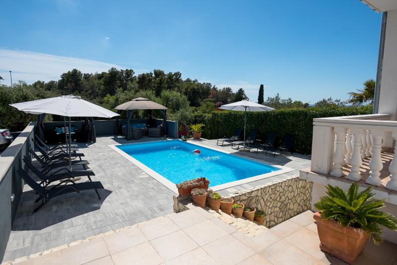 Villa Natura with private pool - image 8