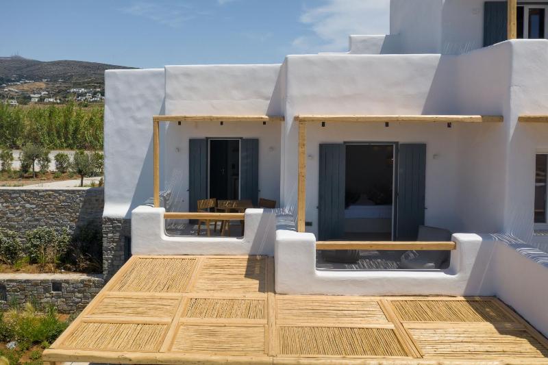 Double Room with Sea View image 2