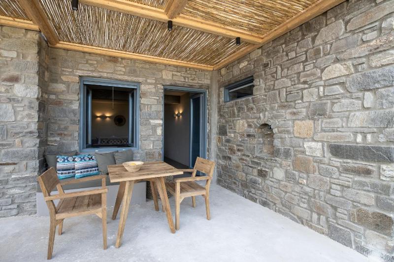 Seesoo Paros Beachfront Luxury Hideaway - image 20