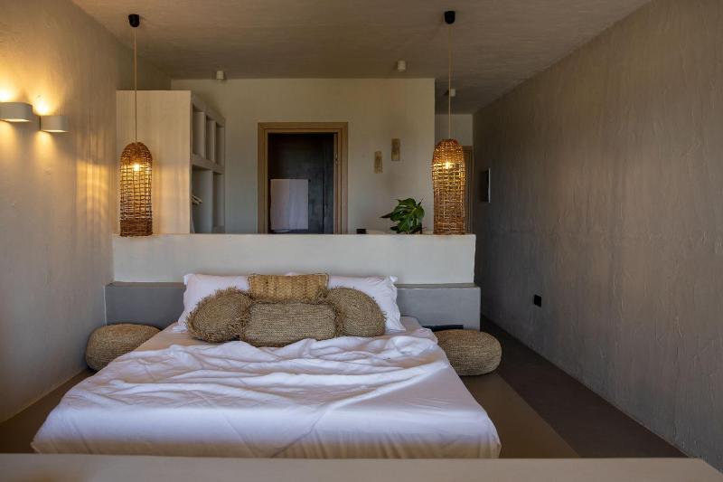 Seesoo Paros Beachfront Luxury Hideaway - image 39