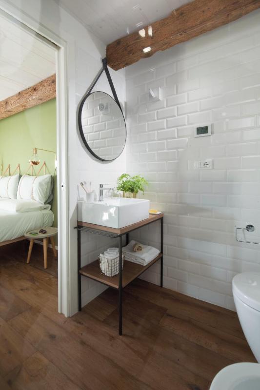 Double Room with Private Bathroom image 3