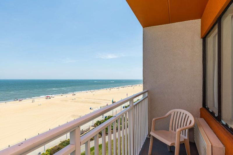Sandcastle Resort on the Beach - image 26